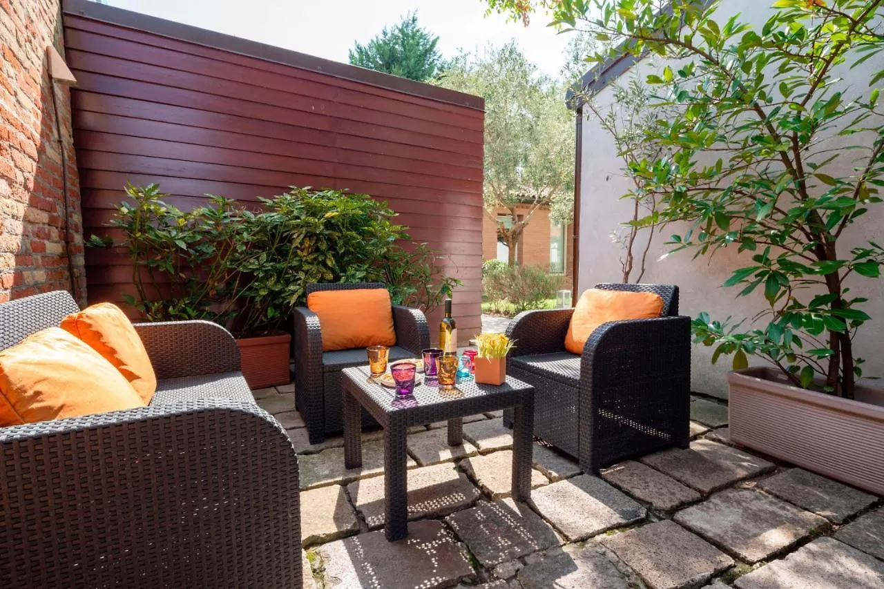 The Waterview Alcove Apartment Venice