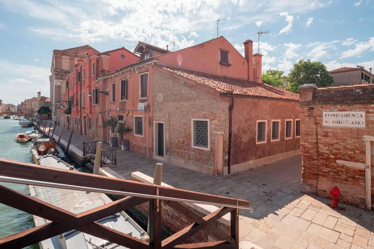 The Waterview Alcove Apartment Venice